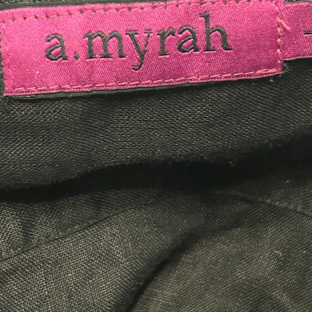 A. Myrah black linen blend button front shirt, L - Picture 3 of 4